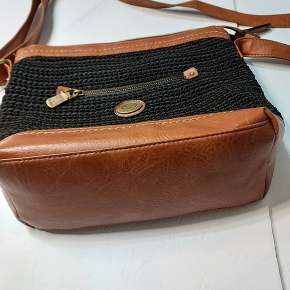 𝅺BORN Concept Crossbody bag - Picture 2 of 10